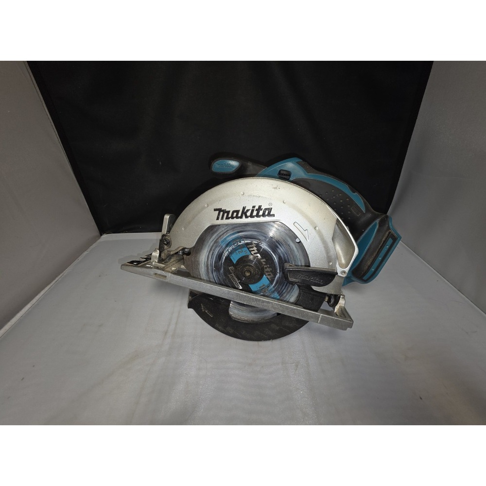 Makita Circular Saw: Model XSS02 (Not Dewalt Or Milwaukee ) (Tool Only)